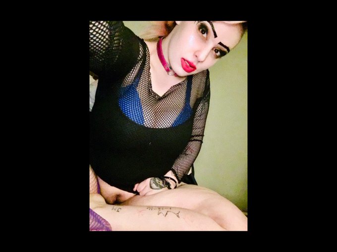 I'm online right now on skyprivate (live skype show). my private profile: https://t.co/AJAglx8rYt Please<a href="/tag/camgirl"class="tags"><span>#camgirl</span></a>