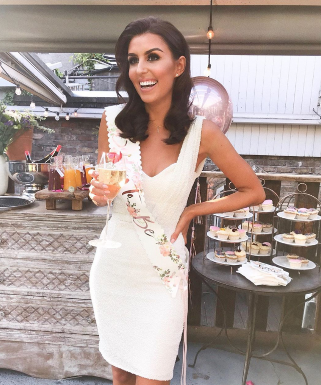 Terrie McEvoy has shared her STUNNING second wedding dress  https://t.co/iF7jkr2u1G