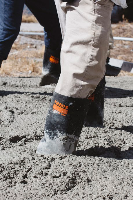 PowerToolSupply's tweet photo. Try a pair of Treds Over-the-Shoe Rubber Boots! Made
in the USA from super tough and stretchy rubber,
Treds will easily become your go-to waterproof
overshoe! 
#TREDS https://t.co/Zfe4tUi24a