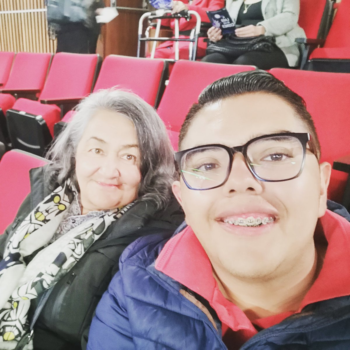 RodolfoOrtizE's tweet photo. Ayer vimos una de mis obras favoritas, #LagoDeLosCisnes
De #Tchaicovsky con el #MoscowState #Ballet
Te amo! #GrandMother https://t.co/Ul3gc47Mes