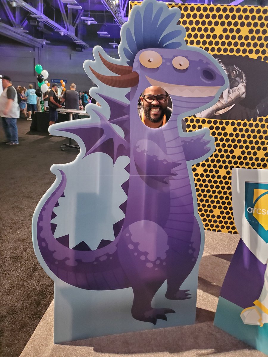 StaticShock9000's tweet photo. First Tech conference @Spiceworks having a blast learning so much.
#KnightsOfArcserve #SpiceWorldATX https://t.co/mEDX3pGS83