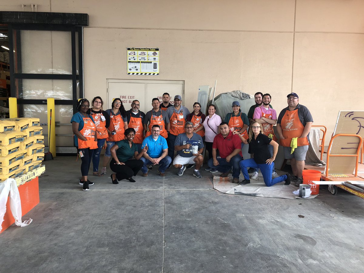 Working with the Corpus area Home Depot’s on customer service, products and pro.  Teamwork means all hand on!  <a href="/BehrSouthwest/">Geoff</a> <a href="/jsep_behr/">JR Sepulveda</a> <a href="/jsep_behr/">JR Sepulveda</a>