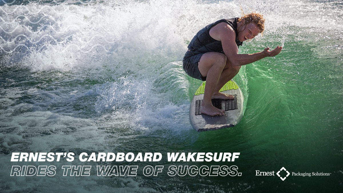 ErnestPackaging's tweet image. What's that carving up the waves? 🌊It's a brand NEW Cardboard Chaos! 📦 
Watch our team make a wakesurf from cardboard: bit.ly/2mPV31L 
(@SignalSnowboard, @LitheSkateboard, @StewartSurf, 
@NautiqueBoats, @rockstarenergy, @HyperliteWake, @N_fleegs, @Marc_Wierenga)