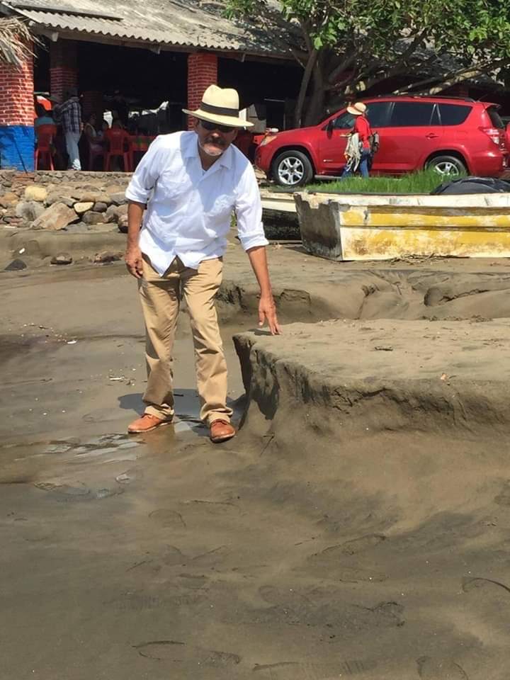 Doble_0C's tweet photo. #MNTEP_CLIMA Lorena erosionó playas de Nayarit. Las marejadas lavaron la playa haciéndola perder hasta 60 cm de arena en Tecuala.
@MeganoticiasTEP
#PlayaNovillero
#TormentaLorena
FOTOS: Sonia Galindo y Ricardo Benítez, Mario Ortíz
https://t.co/wTHGajJLIe https://t.co/8mOUXKJ2CX
