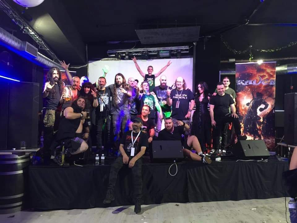GrupoYandiola's tweet photo. El sábado 21 colaboramos en el Metal VS Cáncer Fest, evento benéfico contra el cáncer infantil en #Bilbao 💪 Enhorabuena a la organización, colaboradores/as y grupos #Kauce, #Kritter #Ferosz #Valkyria #Opposer 🎸🤘Grandes!! 😉 #CateringHoGo #Solidaridad @aspanovas #FuckCancer https://t.co/o8eFXOE8ix