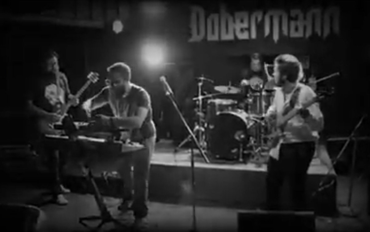 simbiotycs's tweet photo. #Recodando en el #canal de #youtube Ya no más. Presente en el #bar #Dobermann #centro #cdmx.
https://t.co/psm13AWTLc
#SoySimbiotyc #Simbiotycs #SimbioRockTour https://t.co/bK7zbV2ghQ