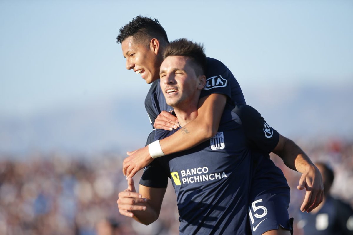 DatoNoMenor's tweet photo. La última vez que alcanzaron una victoria con la alterna azul fue el 23 de Junio cuando vencieron por 2-0 a @SportVictoria16 por la Copa Bicentenario. https://t.co/2JUihHZ5yp