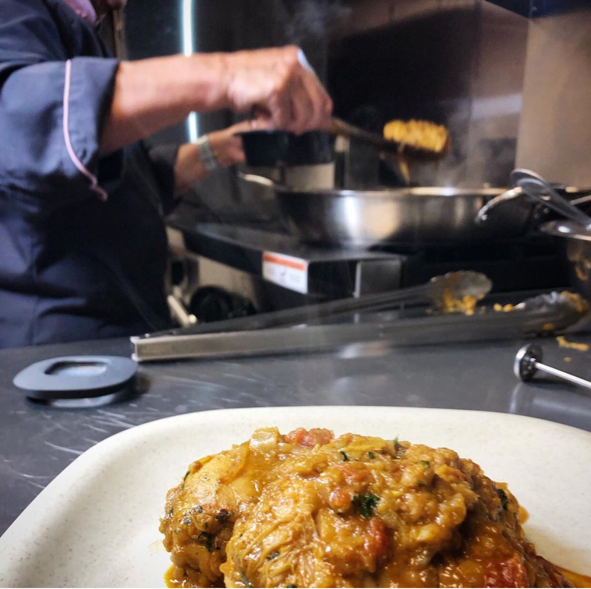 Order up! Visit our website and start your food business today! 🍛💯✨
•
•
•
#tallychef #tallyfood #tallahasseefood #tallahassee #tally #local #food #kitchen #kitchenshare #cheflife #entrepreneur #foodbusiness #chef