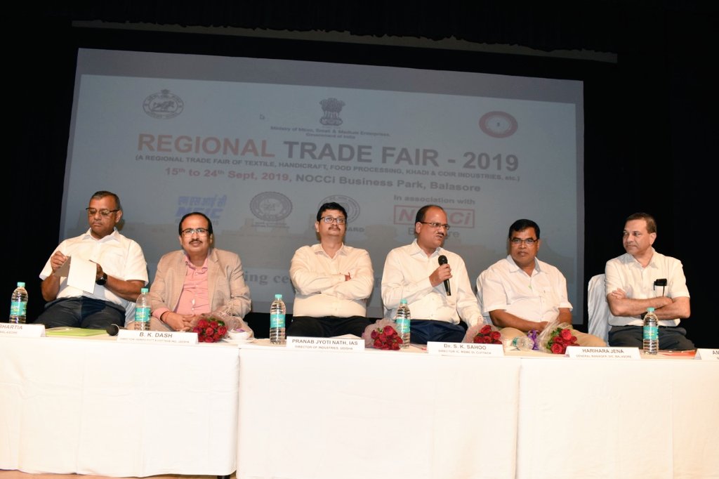 NOCCiBalasore's tweet photo. Sri Pranabjyoti Nath IAS, Director of Industries, #Odisha, delivered the velidictory address, in the closing ceremony of the 10 days long Regional Trade Fair organised by the #MSME_DI Cuttack &amp; #NOCCi . He also heard grievances of some MSME entrepreneurs
@minmsme @MsmeDepartment https://t.co/k311iW6Q9A