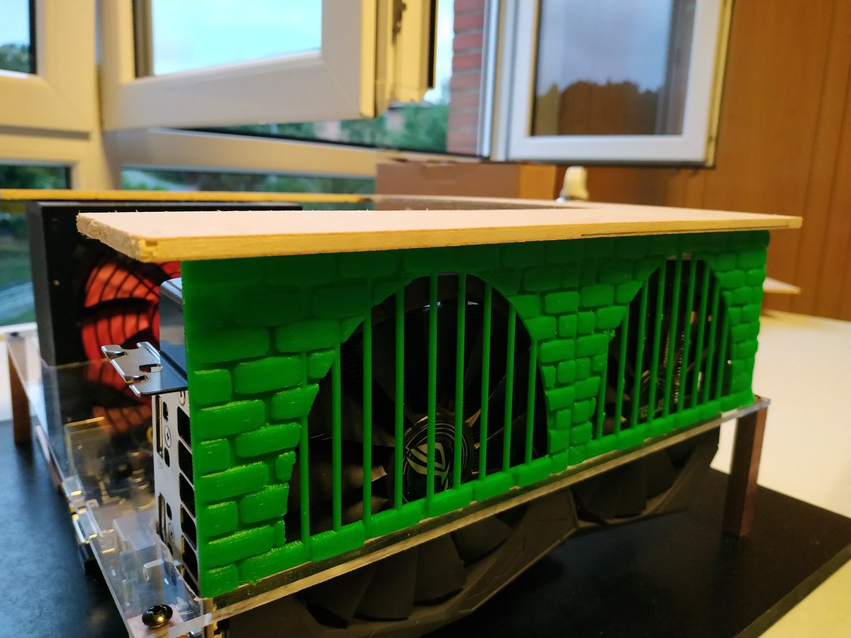 alberto_orco's tweet image. This advances 💪😅😅😅#Moonlighter @DigitalSunGames @ASUS_ib @GIGABYTE_GBT #kingston #casecon #modding