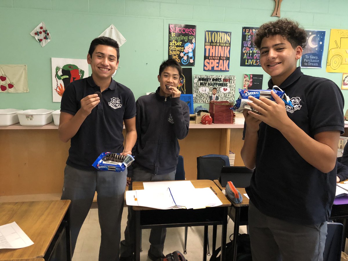 OliviaTalarico's tweet photo. At first glance, it’s just an Oreo, but on second examination, it’s a crunchy, cream filled, ridged, sweet treat that reminds us of childhood #ImportanceOfCloseReading #IntroToPoetry @SBAtoday https://t.co/vifwyqNrjY