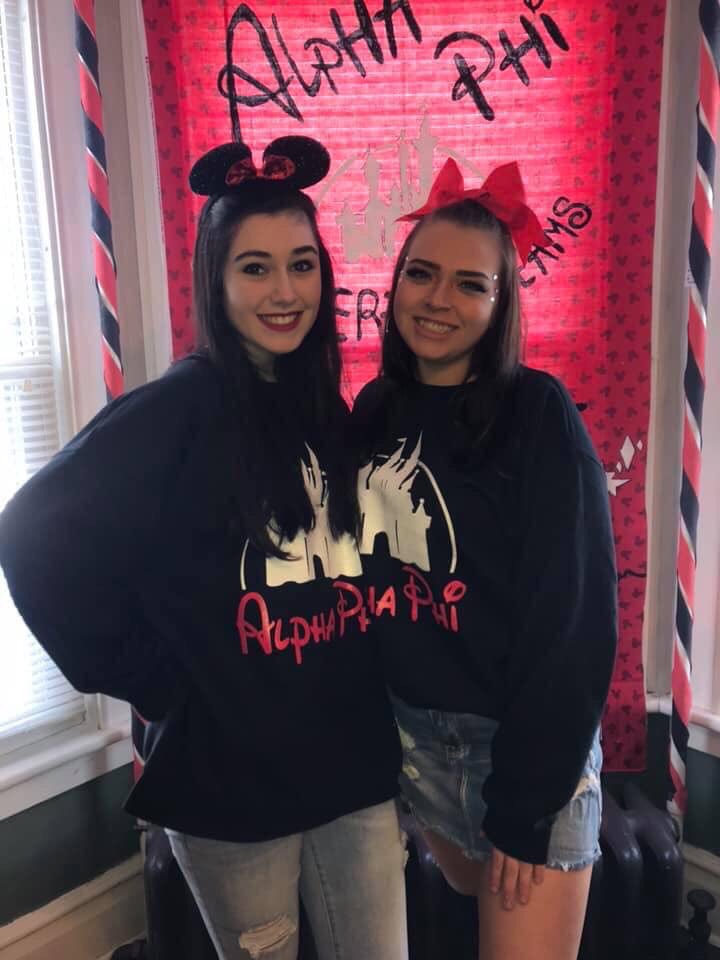 Wishing <a href="/KayleyKnits/">kayley</a> a very happy 21st!!! You always make us laugh and we’re lucky to have you!!!
