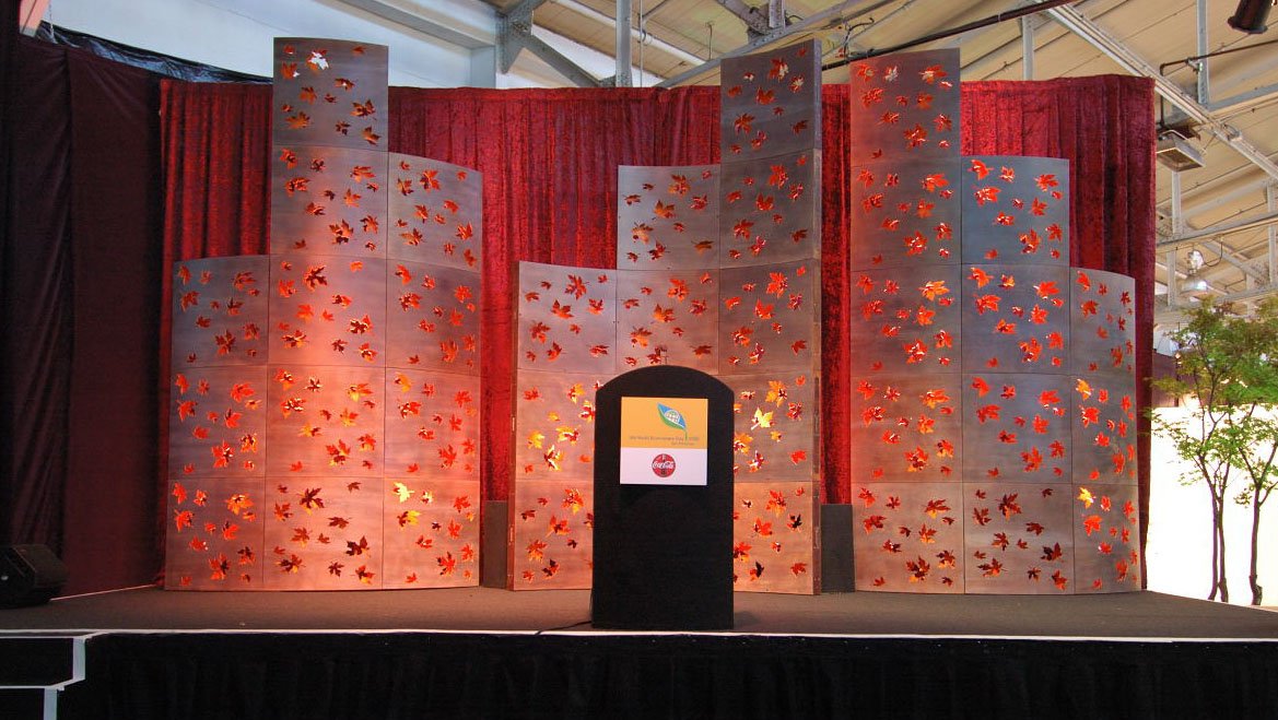 ImpactLAV's tweet photo. Happy autumn, from all of us at Impact!

#autumnleaves #stagescenes #eventpros #lightingprofs https://t.co/eAzS29JcAY