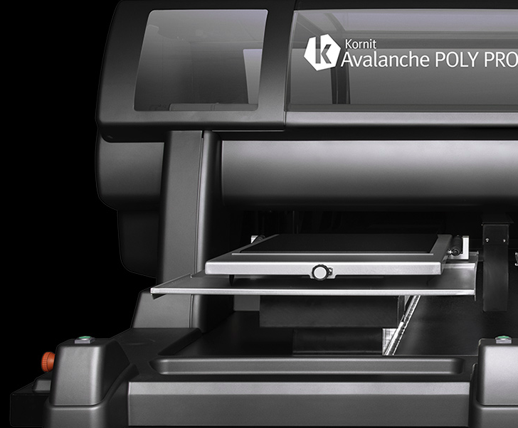 kornitdigital's tweet photo. Say goodbye to dye-migration, limited design options, minimum quantity per-order and long and costly set-up procedures. Say hello to #AvalanchePolyPro! ➡️ https://t.co/ShPm64SsvO
#polyproweek #kornitdigital #kornit #textileprinting https://t.co/Tu2MbBhaUp