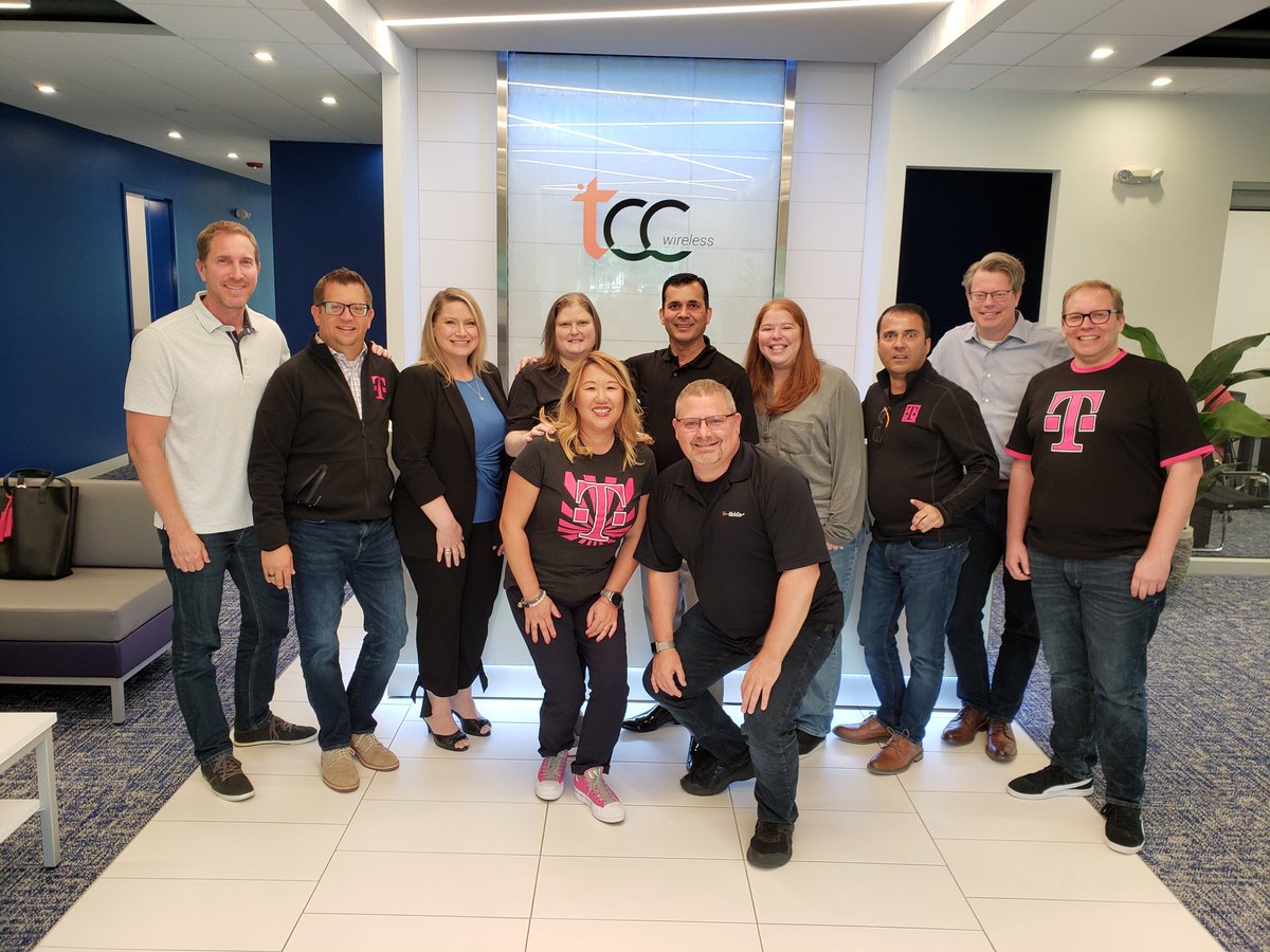 JeannieTmo's tweet photo. Had a great visit with TCC Wirless. https://t.co/Vljn3KE1JA
