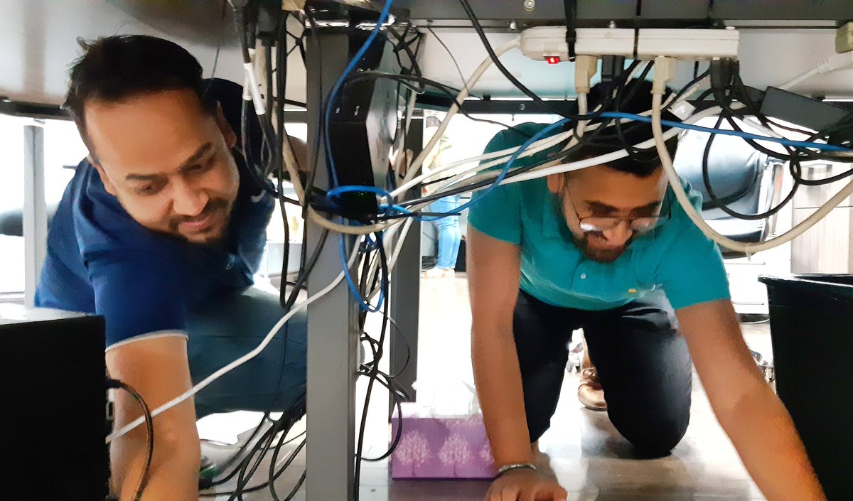 Our two wonderful gentlemen cleaning under their work zone. #trucking #workzone #cleaningfuntimes #greenwaycarriers