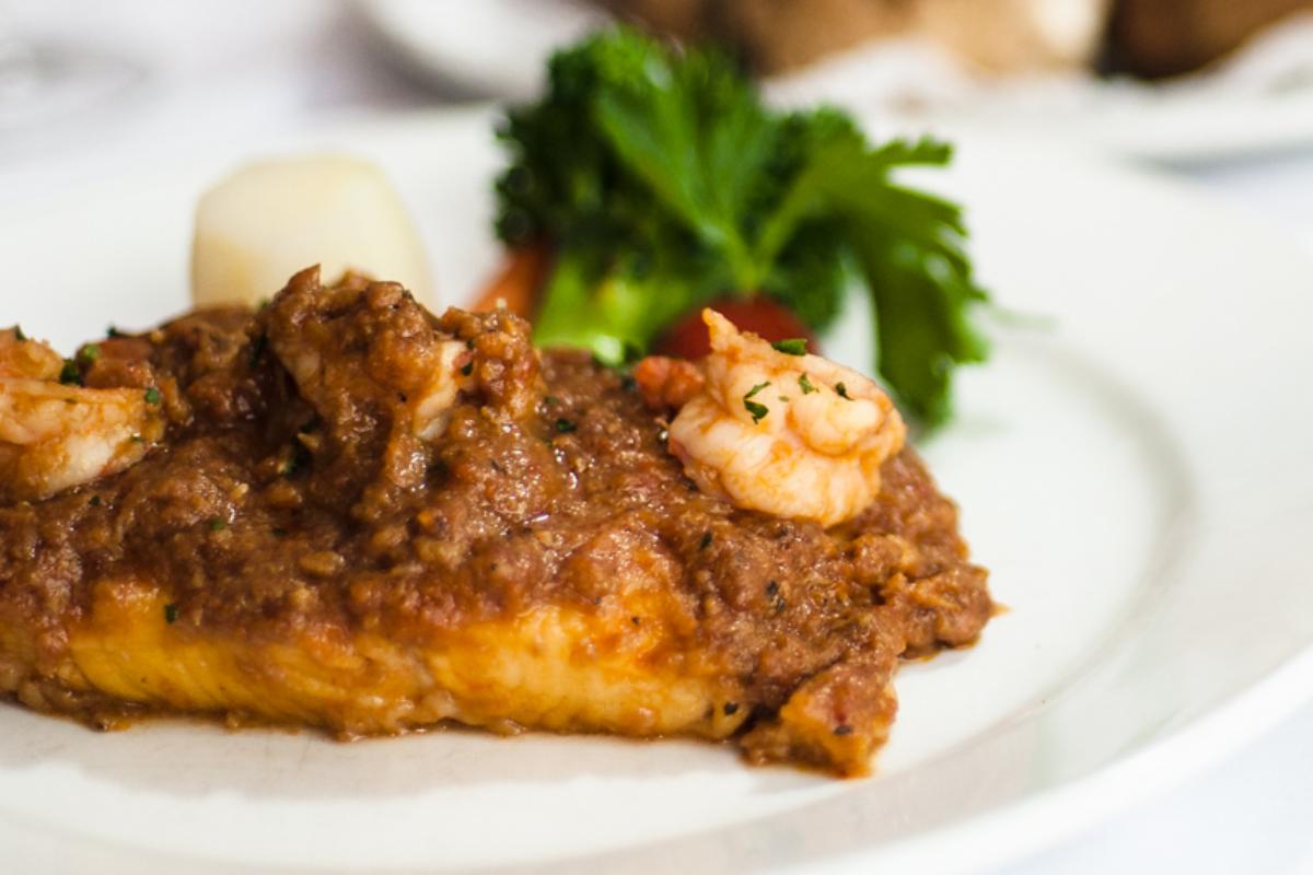 ILPostinoNYC's tweet photo. We believe in love at first bite. https://t.co/DnQTwmMmco