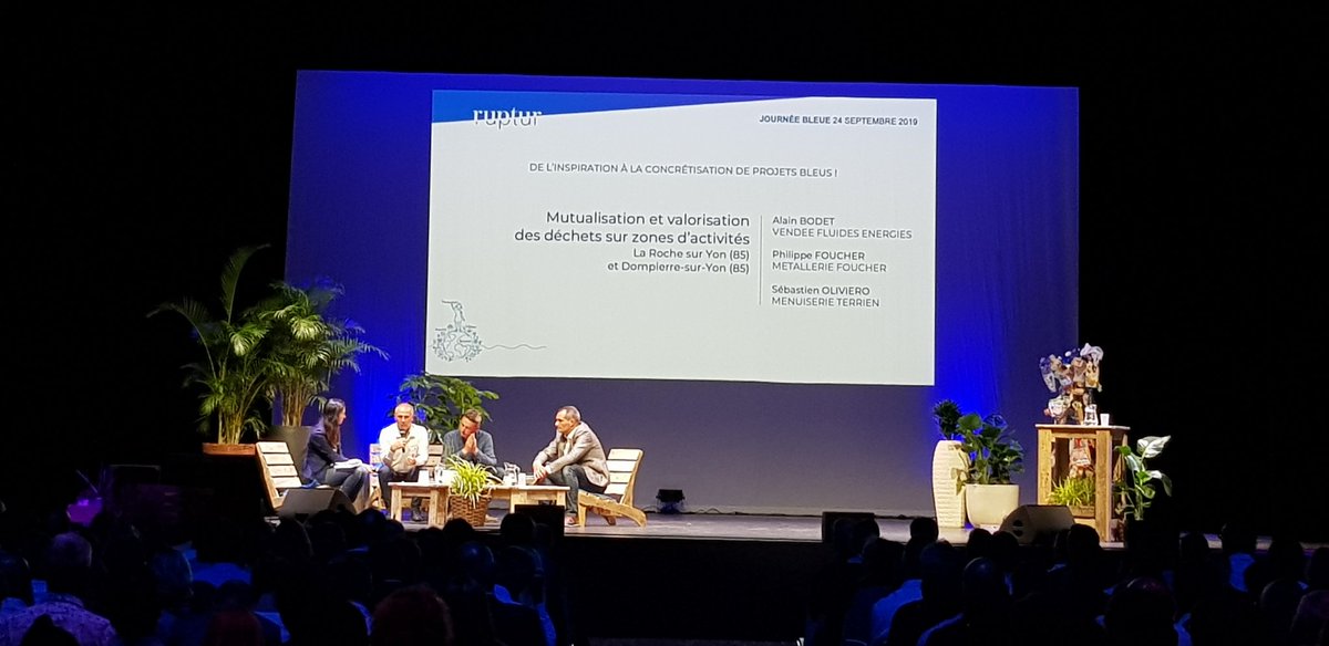 RomainGrimaud's tweet photo. Journée bleue de l association @RupturEcoBleue ! témoignage inspirant de @VFE85 sur la valorisation des déchets  #Journeebleue https://t.co/lCs30JfCW2