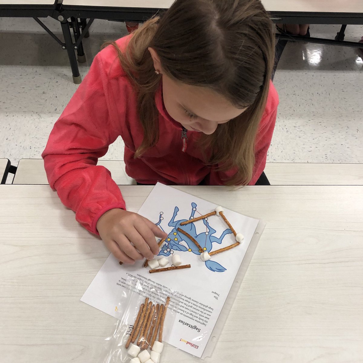 s_d_mclaughlin's tweet photo. Our theme this week is the moon and the stars. This morning our KS friends created edible constellations using pretzels and marshmallows. ⭐️ @taylor_ancell @BrittanyCaspe17 @ISDKidsSafari @Mill_Creek_ISD #isdstrong https://t.co/2GW0LNDxzV