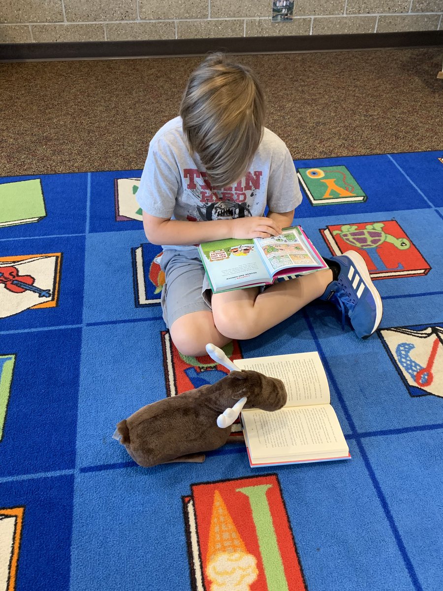 We love Library Day! 📚 ❤️ <a href="/BeulahRalphElem/">Beulah Ralph Elem</a> @ErikaFitchBEU