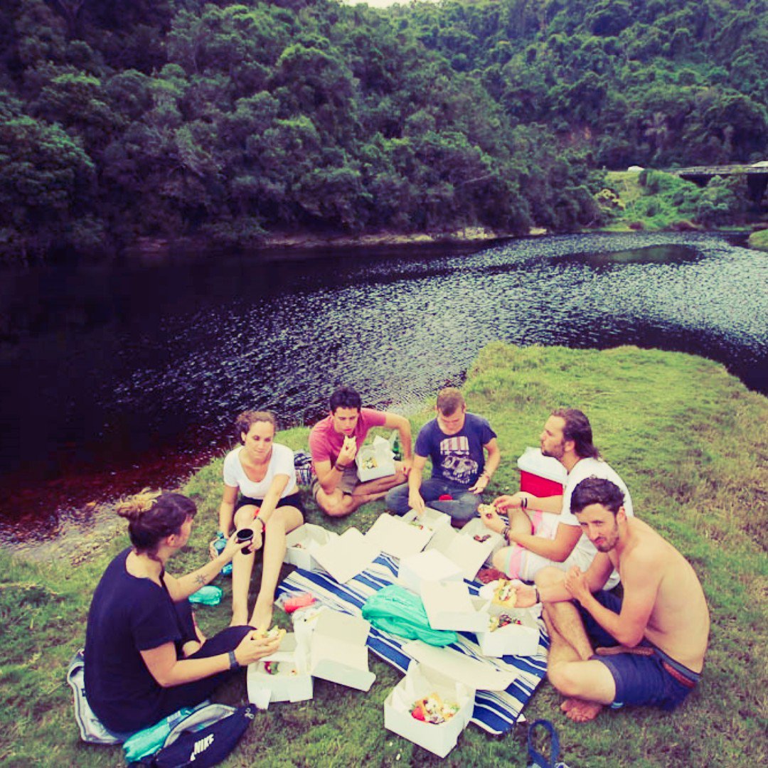 Picnicking is one of our fav activities BY FAR! Eat and chill, and then take a dip in the warm river. This is what memories are made of... #pangeatrails #rockingtheroute #travelyoung #rocktheroute #feelourfreedom