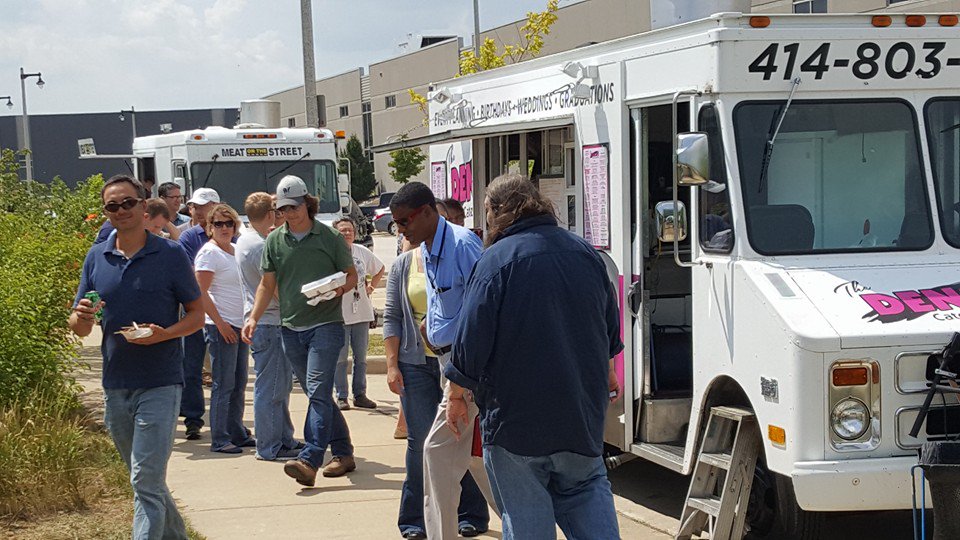 menomoneevalley's tweet photo. Food Truck Wednesday this week features food and scooters! @DensonsCatering and @fivestarnacho will be onsite with culinary delights. @ridespin will have scooters for you to try for free! 

https://t.co/UGpZyoccLR https://t.co/PVgFxqqzVO