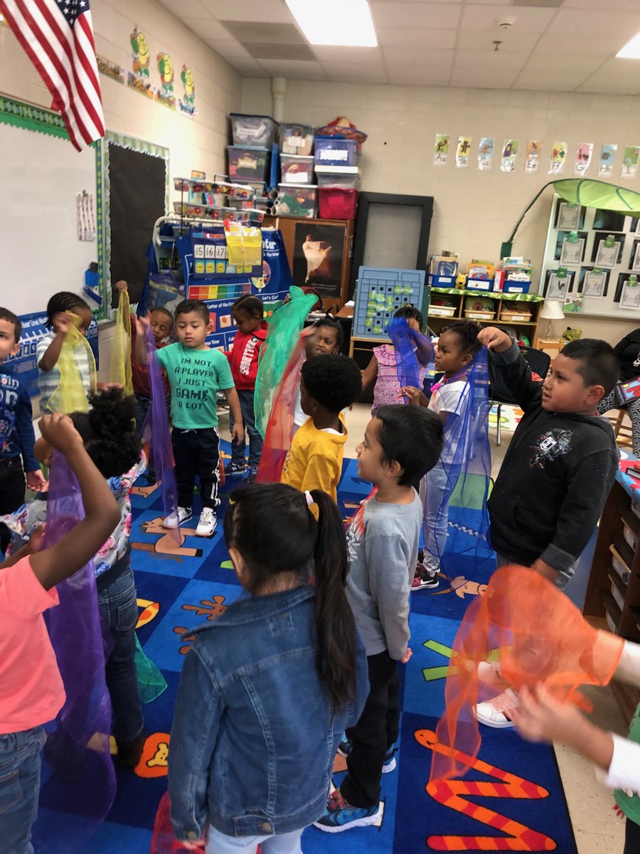 lisa_obrien2's tweet photo. Pre-K thanks Mrs. Morris for coming and doing music with them #diggslathamartmagnet https://t.co/BxDEmyyrsJ