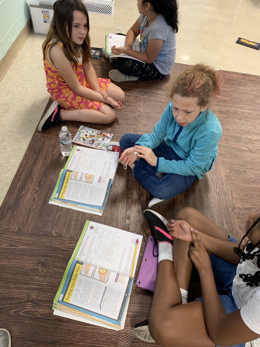 msbfincher's tweet photo. When you read technical text about finding your pulse rate, you have to try it out and see if you can do it! Future nurse!👩🏼‍⚕️👨🏽‍⚕️ #BuzzWorthy #ReadyReading https://t.co/stXu1vE0MC