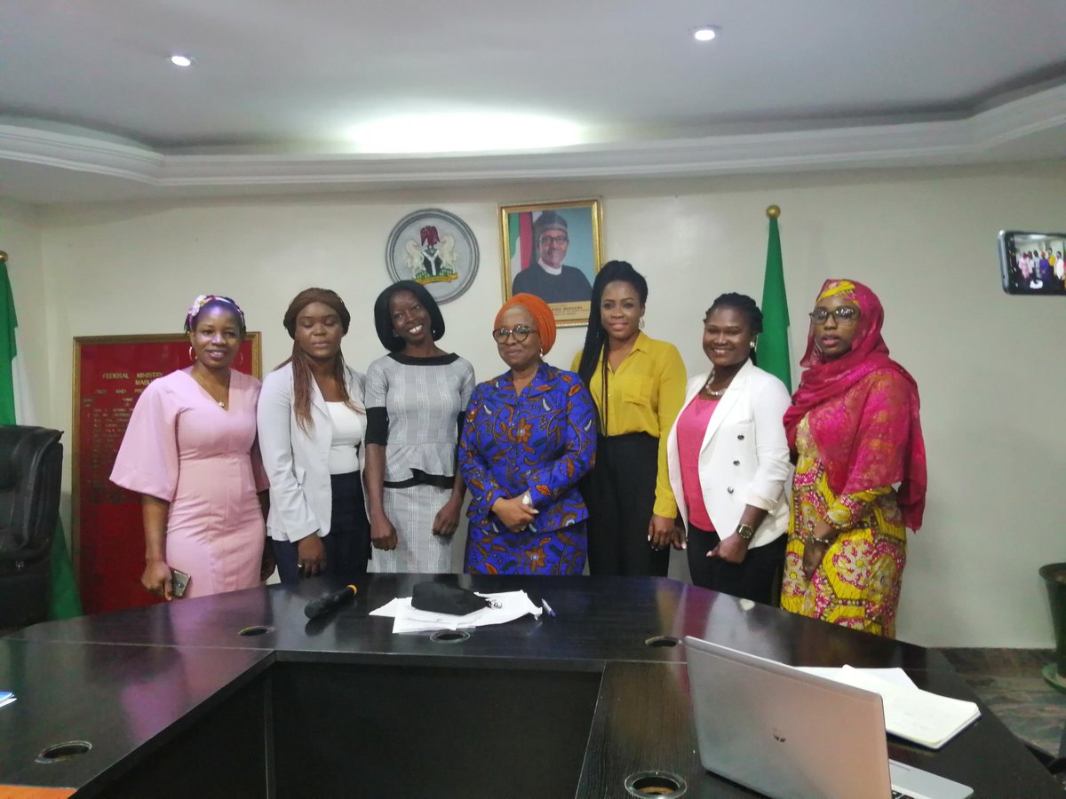 adesuwagreen's tweet photo. Today, we met with @sharon_ikeazor to share the perspective of young Nigerians on #ClimateAction, #SustainableWasteManagement, &amp; other environmental topics.
The meeting was very informative, we are now sure there will be a better relationship btw the youth &amp; @FMEnvng.
@NigeriaGov https://t.co/bWNPg7aGMv