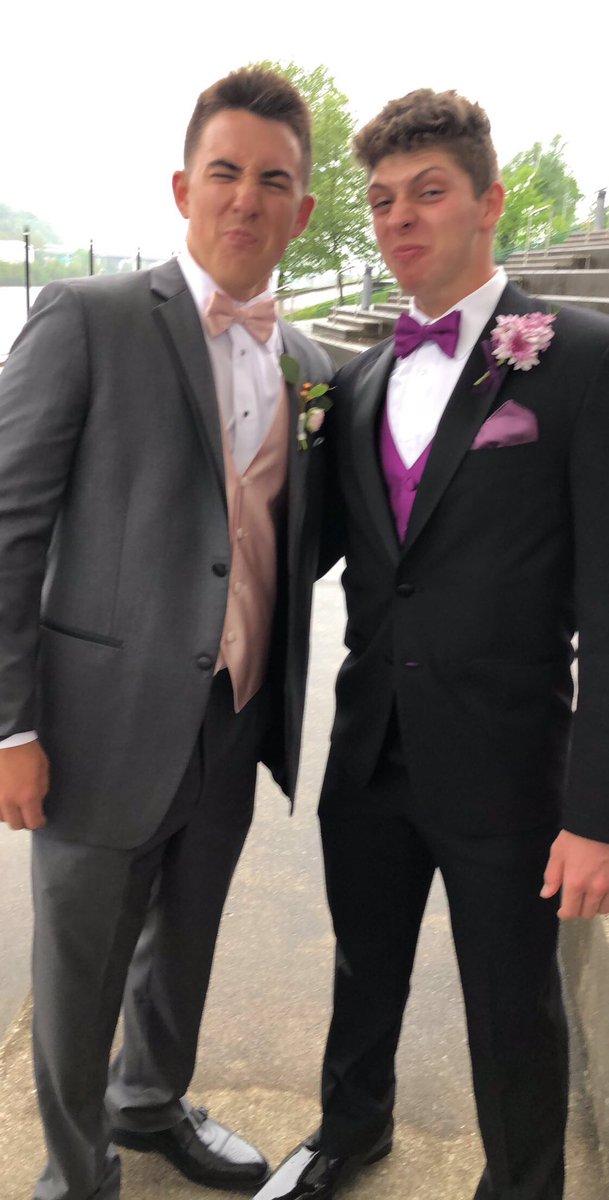 NoNoWV's tweet photo. Wishing luck to my man as he heads off to Air Force basic! Love you brother! @10Michael_W https://t.co/5SuGQX6QOl
