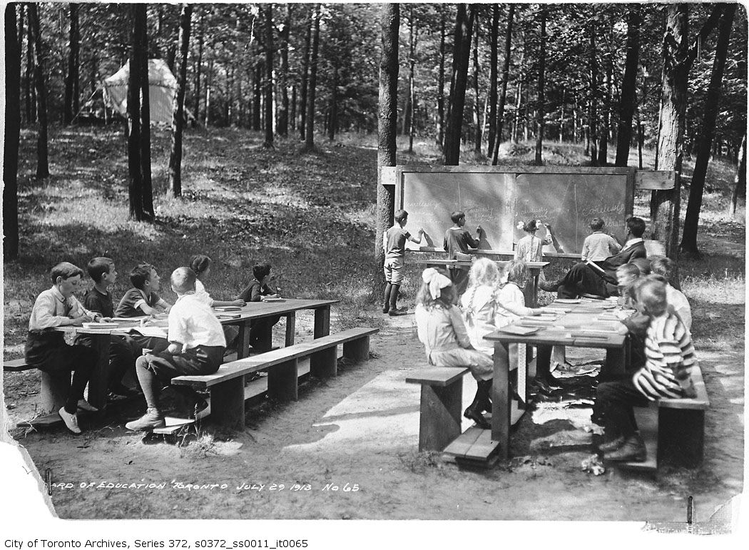 TorontoPFR's tweet photo. To commemorate #NationalForestWeek and this year's theme "Canada's Forests: Diverse Outdoor Classrooms”, here's a look back at High Park's Forest School from 1913 to 1926.
#tbt #ThrowBackThursday #CanadianWilderness #TOtrees https://t.co/Tt2h7ialtU