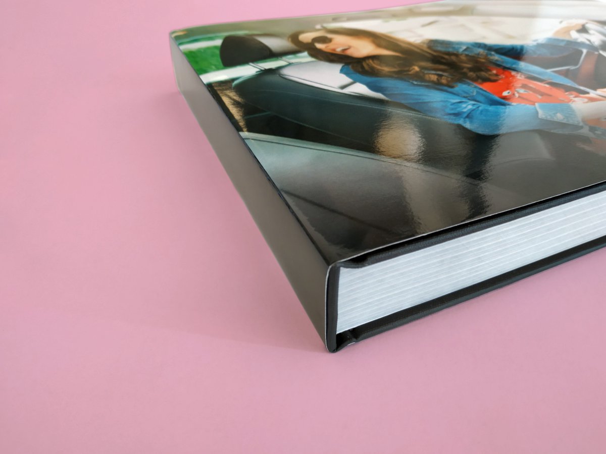 pastbook's tweet image. Have you checked out our NEW premium photo books? They come with a handy dust jacket to keep your memories fresh ✨⁠