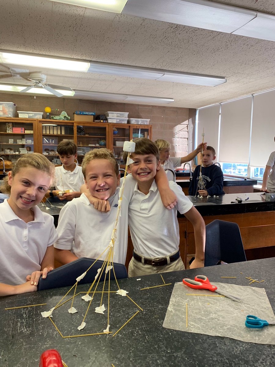 RESRyeNY's tweet photo. Our 5th graders in science class building their tower in the Marshmallow Challenge!
#ResPride
#BeAPhoenix https://t.co/Dsgt077d6c