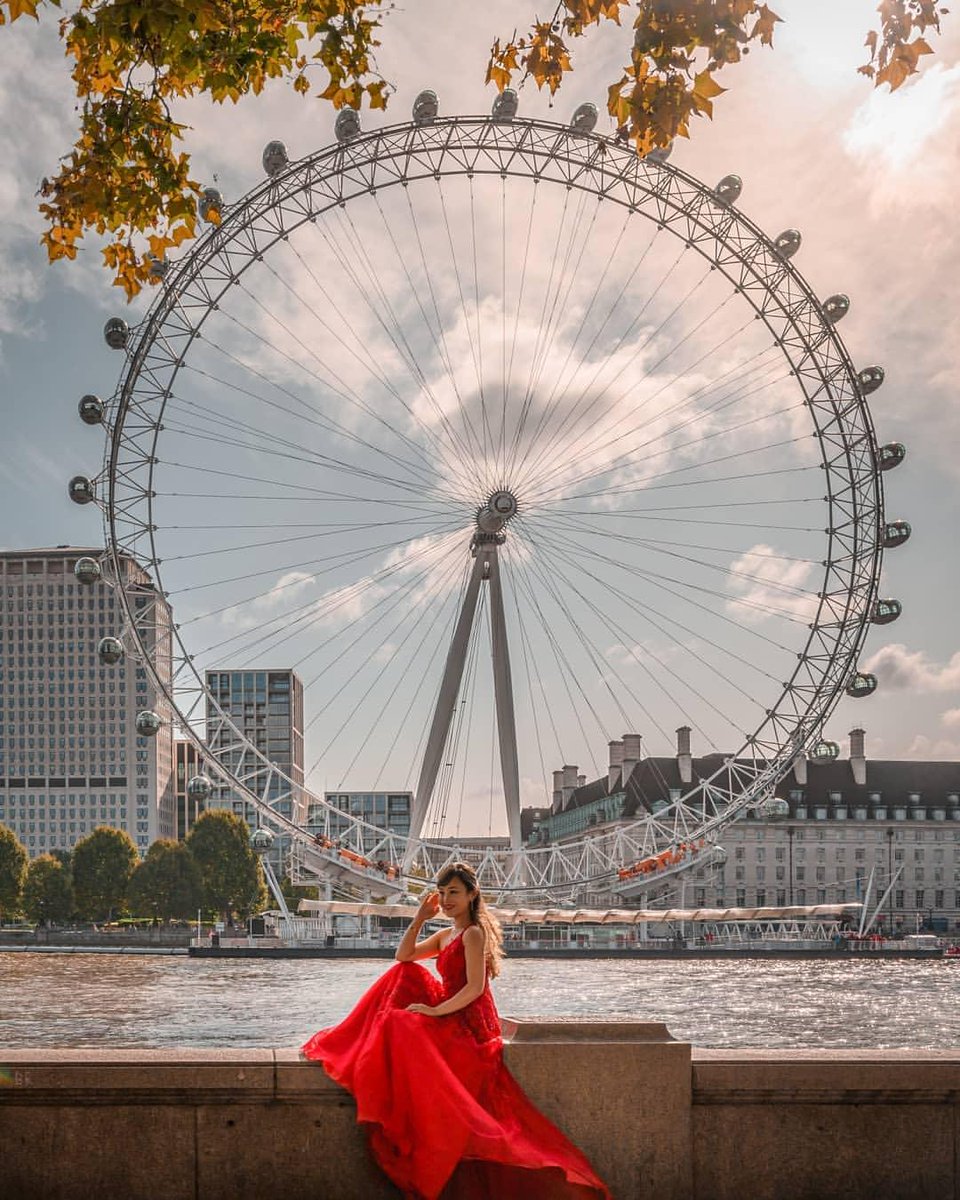 visitlondon's tweet photo. "The one thing I love most about London is that it is the most tolerant capital city in the world - in terms of nationalities, cultures, lifestyles, accents, looks and opinions. And this diversity makes it a city with endless possibilities." 
[ ✒️📸 via IG sharonyws] https://t.co/v6dBODATpI