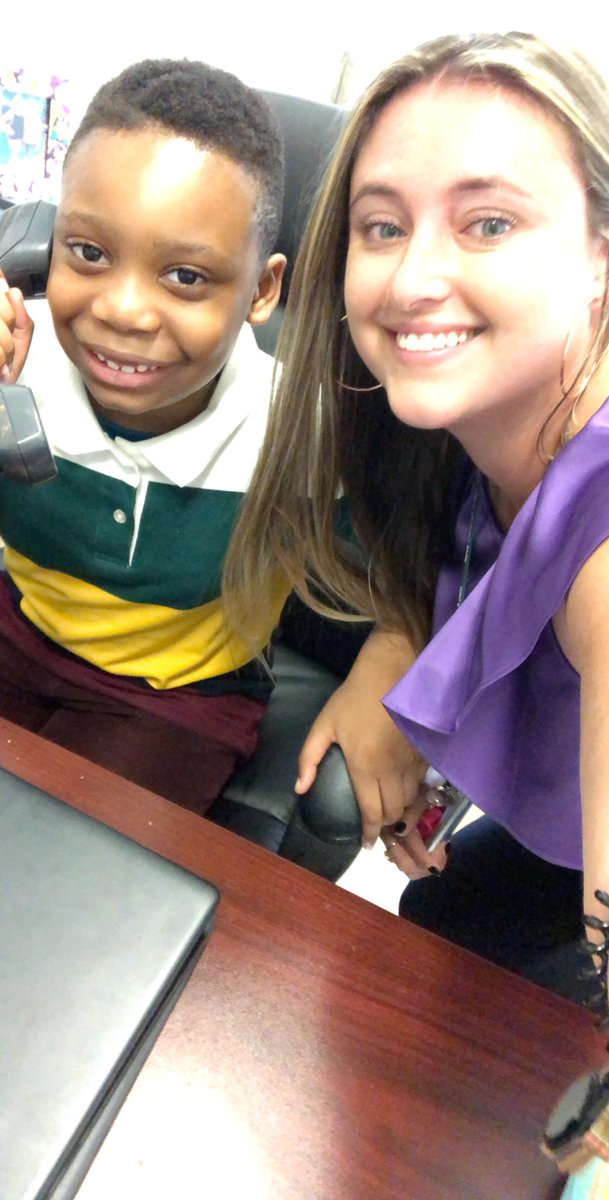StringfellowSam's tweet photo. Our first #GoodNewsPhoneCall was for Fin! Fin is kind to others, always follows directions and truly exemplifies the characteristics of a Fogarty Star! ⭐️ @MFogartyES @CMonterecy #FogartyPride #FogartyPhoneCall https://t.co/gxbbD5cfee