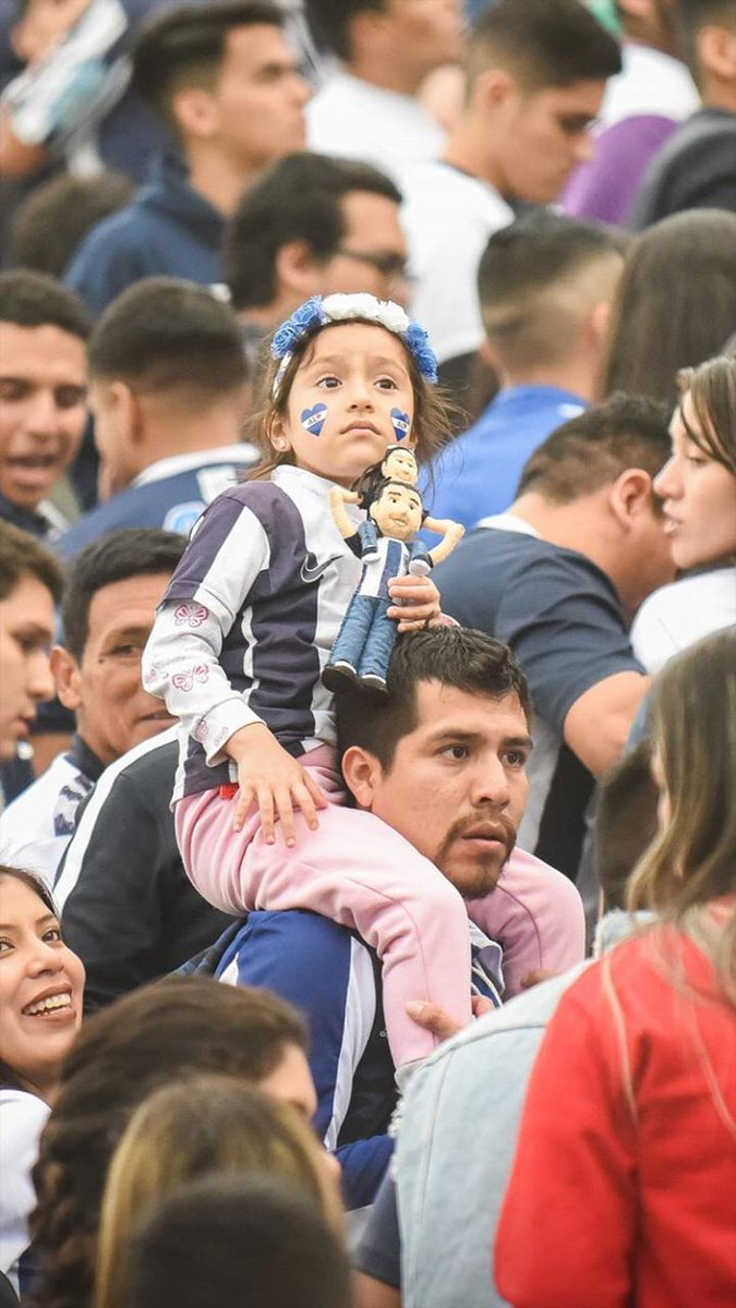 cALin1591's tweet photo. LO MEJOR DE MI VIDA, MI LOCURA Y PASIÓN 💙
#LaPrimeraDeMuchas
#JuntosALentaremos 🔵⚪🔵
#GraciasHija 😍
#SomosFelicesSeámosloSiempre https://t.co/dxGKKIM0Vl