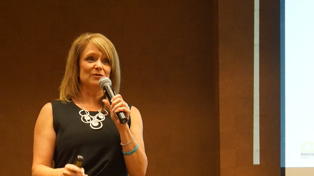 AngieTranMktg's tweet photo. @ICC_Meredith encourages the #womeintelecom to seld assess and find our natural strengths at #ntcafc. #ntcaWIT https://t.co/xEbRlvI6pi
