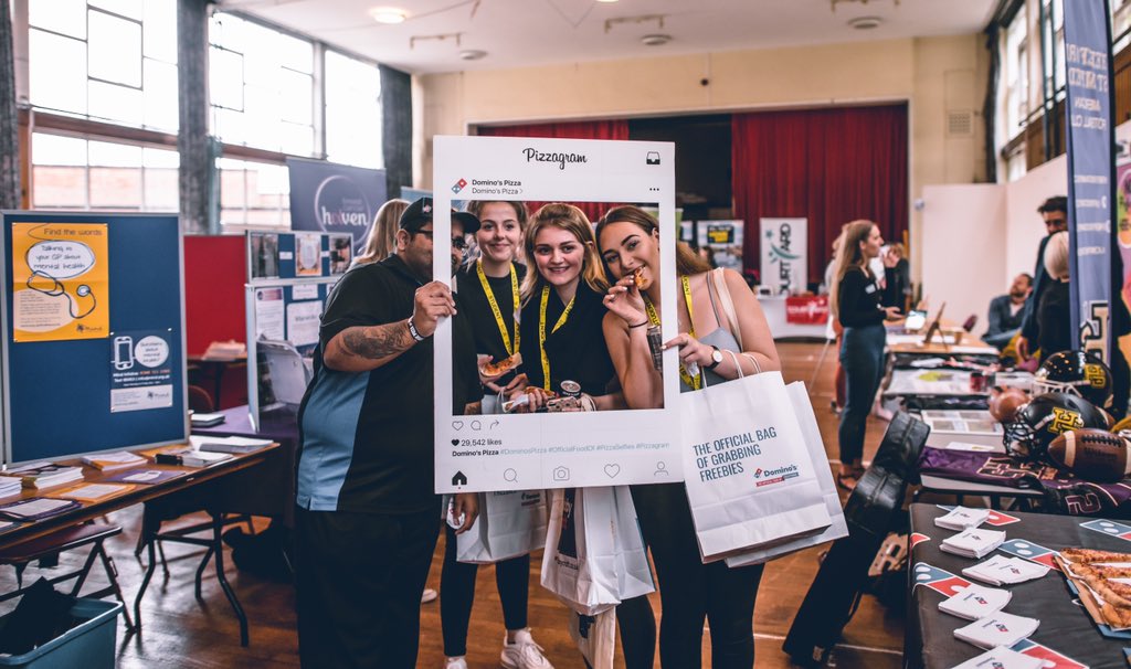 HerefordArtsCol's tweet photo. Thanks to everyone who joined us for our #freshersfair today. Great conversations and happy students with freebies, free pizza 🍕and diy screen printing t-shirts 👕 We’re loving #hcafreshers2019 week! #insidehca https://t.co/yXC6NisEuf