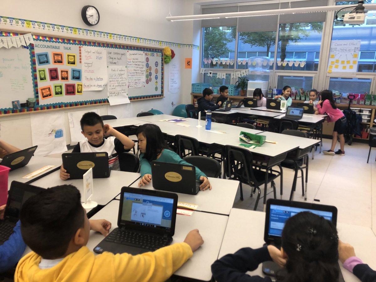 Students_rising's tweet photo. @GLebron2 class is excited to create their vocabulary cards with @PearDeck #Flashcardfactory Student engagement was high. https://t.co/EEdnvGqKRe