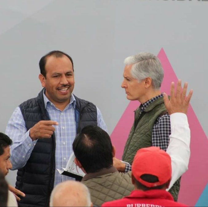 PAmaqueme's tweet photo. Alcalde de Atlautla, Hermenegildo Lozada Amaro promovió un juicio de amparo contra el gobierno del Estado de México por su negativa a liberarle 24 millones de pesos para obra pública https://t.co/bLhZWbd11B