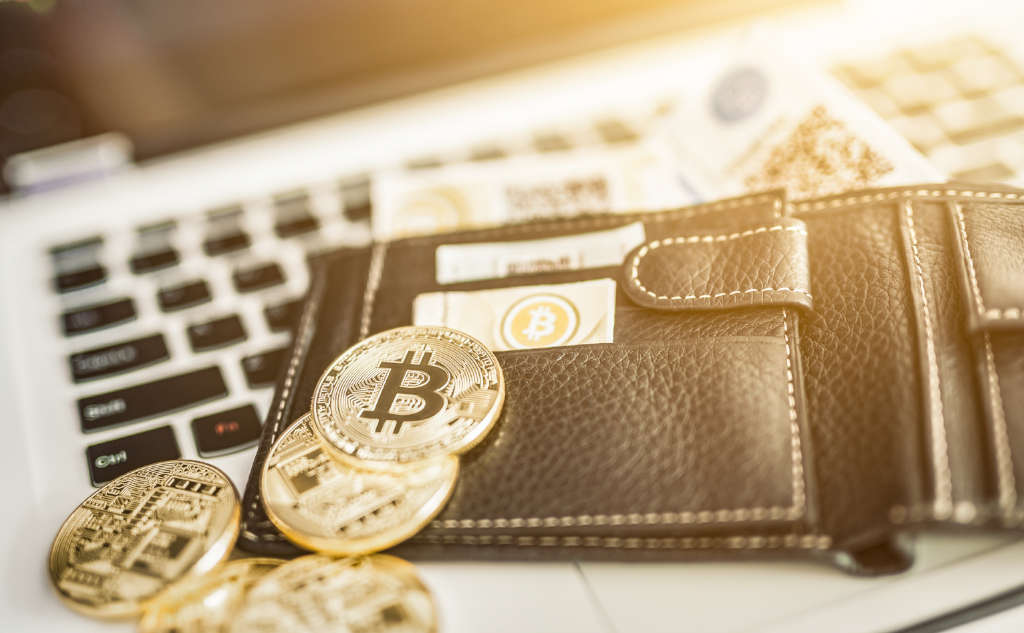 Более 25 000 ритейлеров во Франции будут принимать к оплате биткоин bitexpert.io/news/bolee-25-…

Более 25 000 торговых точек во Франции намерены начать принимать к оплате биткоин. Стоит отметить, что среди них будет производитель спортивных товаров Decathlon, а также сеть магазино...