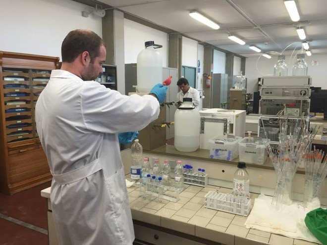 LaSpola1's tweet image. Riapertura parziale per il #BuzziLab: non basta. @TullioBuzzi1 @ConfindToscNord 
bit.ly/2kTF2Yg