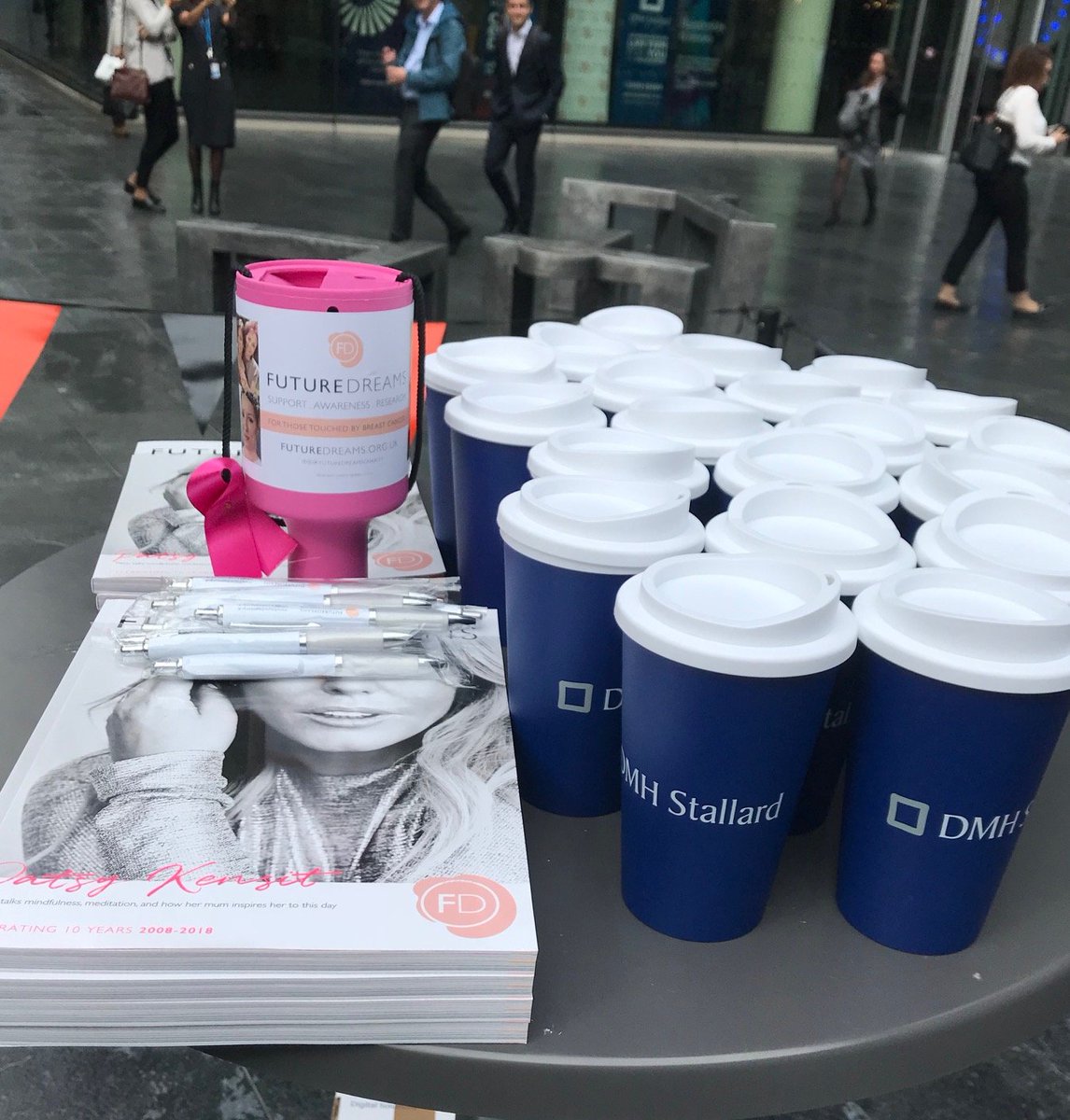 The rain hasn't stopped us yet supporting #CityGivingDay over in London's New Street Square! Some of our DMHS ladies came down to show us how it's done. Complete our hole in a par 4 and take away one of our Americano Cups! <a href="/futuredreamss/">Future Dreams</a> <a href="/LMAppeal/">Lord Mayor's Appeal</a> #GoRed