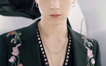 𝚖𝚢 𝚋𝚎𝚜𝚝 𝚏𝚛𝚒𝚎𝚗𝚍’𝚜 𝚠𝚎𝚍𝚍𝚒𝚗𝚐 ♡

    ↳ в 18 лет лучшие друзья Тэн и Джонни пообещали жениться, если не найдут никого за 10 лет. за несколько дней до 28-летия Тэна, Джонни звонит ему - и у него есть предложение

автор: @xuxirolled