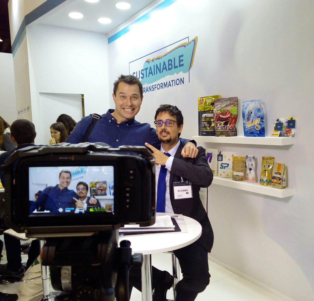 .@packagingeurope filming at the  @SPGrouppack stand at #FachPack2019 - finding out about flexibles solutions including monomaterials, recyclable structures with paper laminates, and compostable/biodegradable materials.