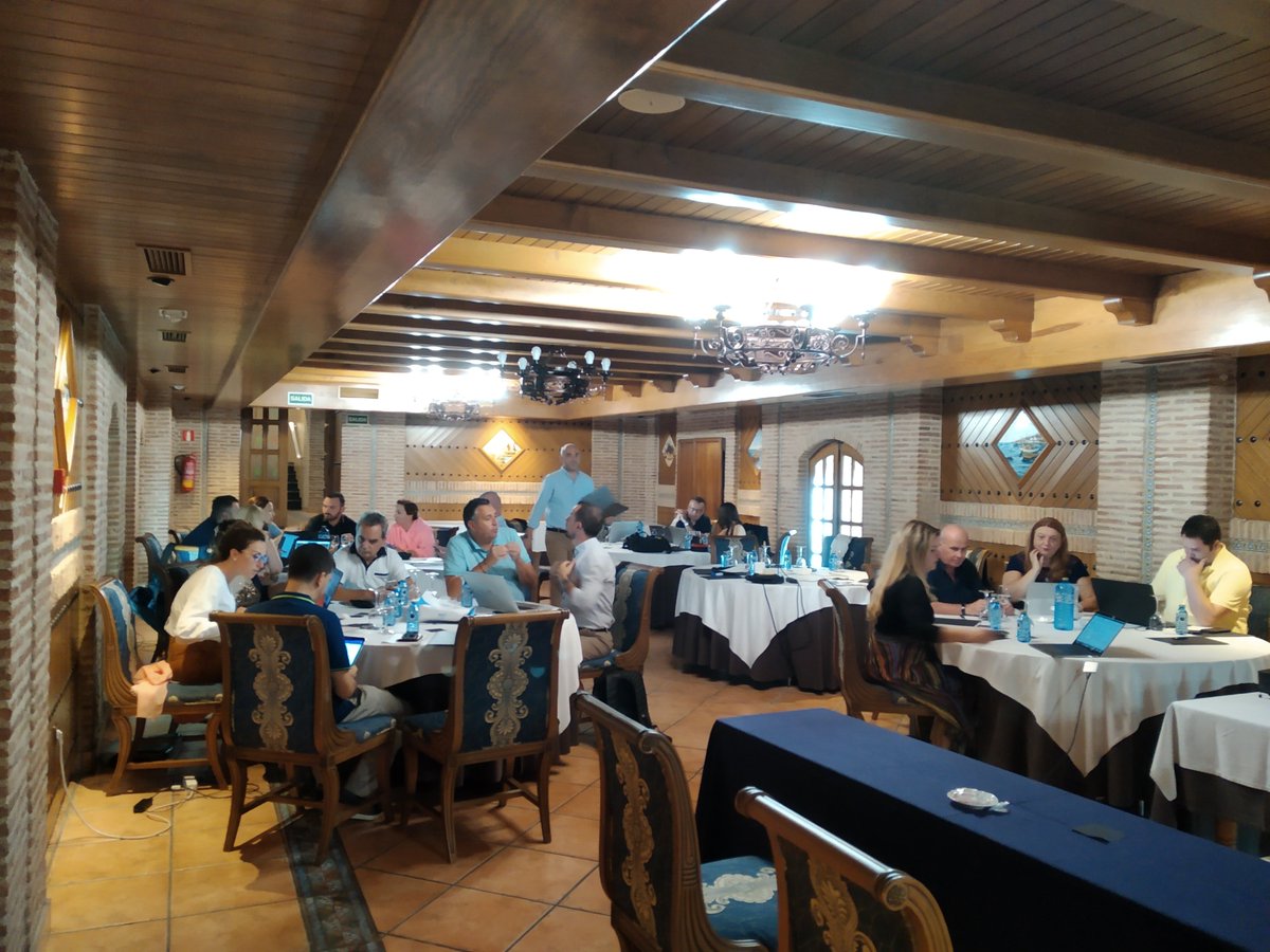 itg4au's tweet photo. Second day of Best Practices Visit to #Almería participating in an #itgovernance workshop with #Albanian rectors! https://t.co/EnVUakG5ml