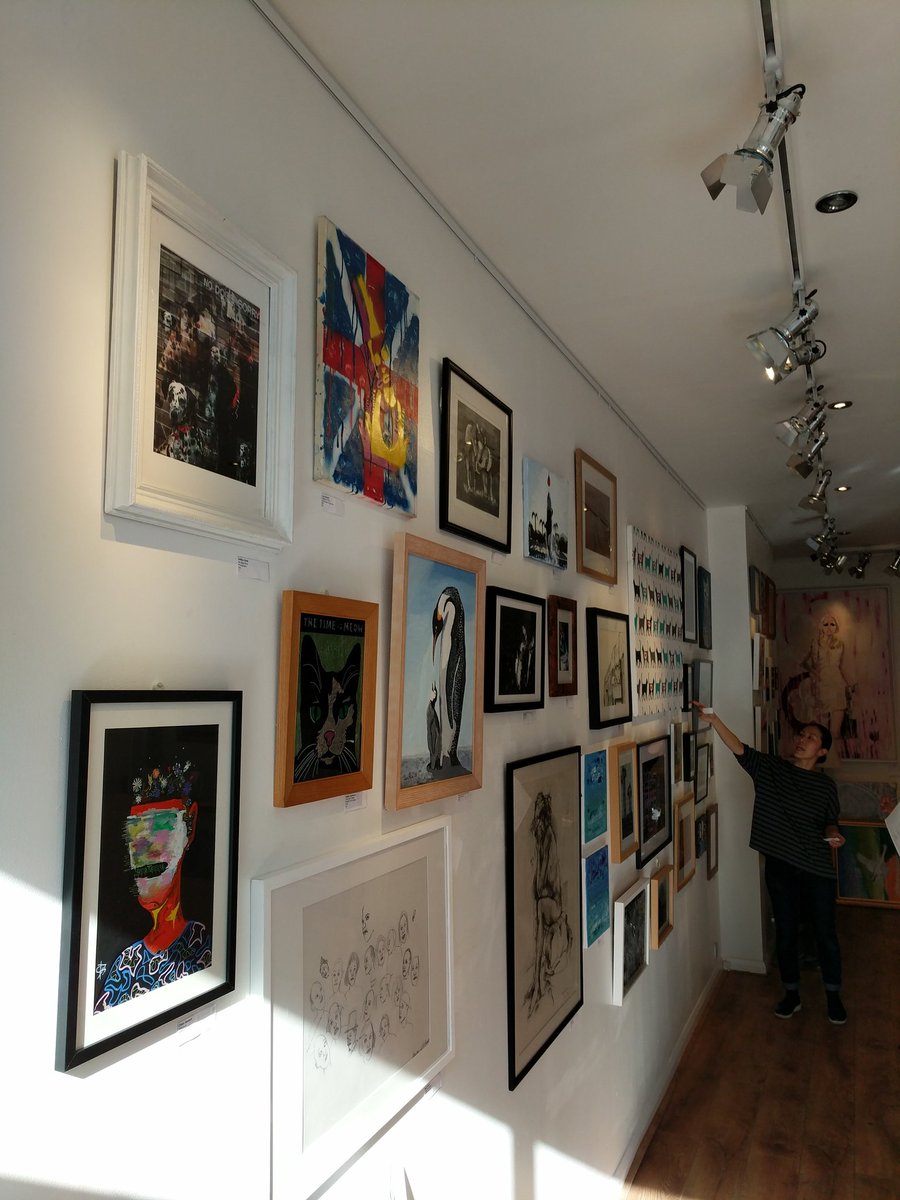ArtsNetworkLDN's tweet photo. All set for the exhibition on Thursday!! #artmakespeoplepowerful #arts #MentalHealthAwareness #lewisham #southeastlondon https://t.co/N6zdT1eqDq