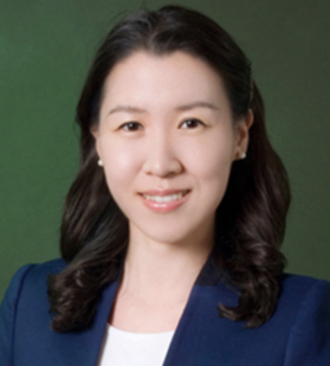 tcsaltjournal's tweet photo. Introducing our Ed. Board Member Ahyoung Alicia Kim! Alicia is a researcher at @WIDAConsortium and her research interests include #languageassessment, child #bilingualism, #L2literacy development, and #computer-assisted language learning. Find out more at https://t.co/gI3jdQ4a0p https://t.co/wExAjGSEsn
