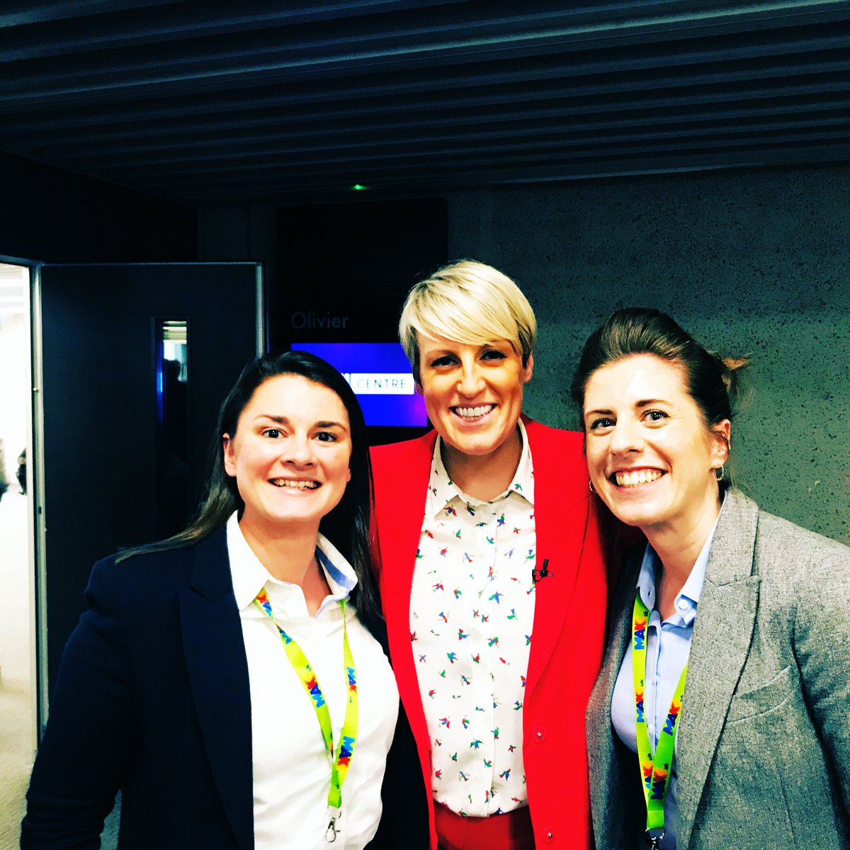 meganukmfg's tweet photo. 💙 my #top10 @MakeUK_ moments: 4️⃣ is meeting a #manufacturing #hero 👩🏭 of mine @stephbreakfast at the #makeuk #mfg2019 conference in London A-MA-ZING!! 💁🏼♀️ #ukmfg #mfg #ukmanufacturing #manufacturinguk #mfgnews #meganmanufacturing #TuesdayThoughts https://t.co/MjuhMhukQ1
