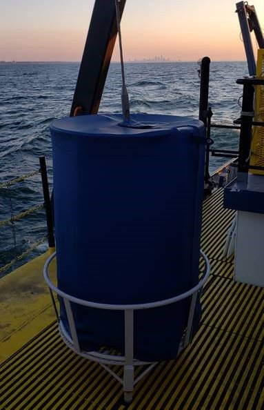 eparegion5's tweet image. The Rosette waits patiently on deck to begin sampling at the first Cooperative Science and Monitoring Initiative Station on Lake Erie just offshore Cleveland, #Ohio. (shown very tiny in the background) #CSMI2019 #LakeGuardian

epa.gov/great-lakes-mo…